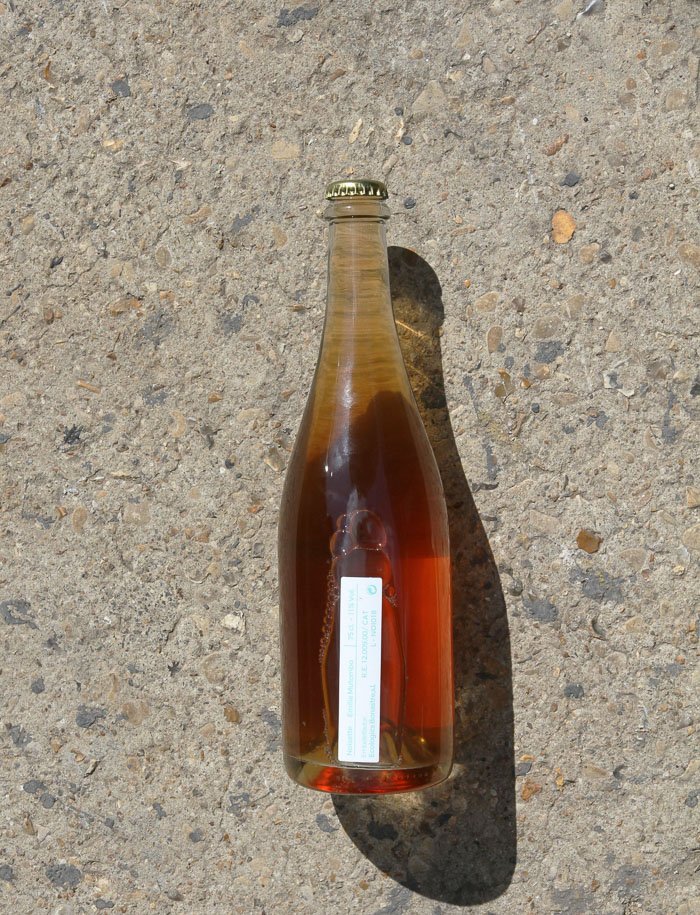 Noisette Ancestral vin blanc petillant 2018 Emilie Mutombo 2 scaled 1